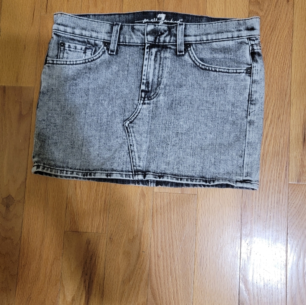 7 for all mankind size 28 jean Roxanne mini skirt